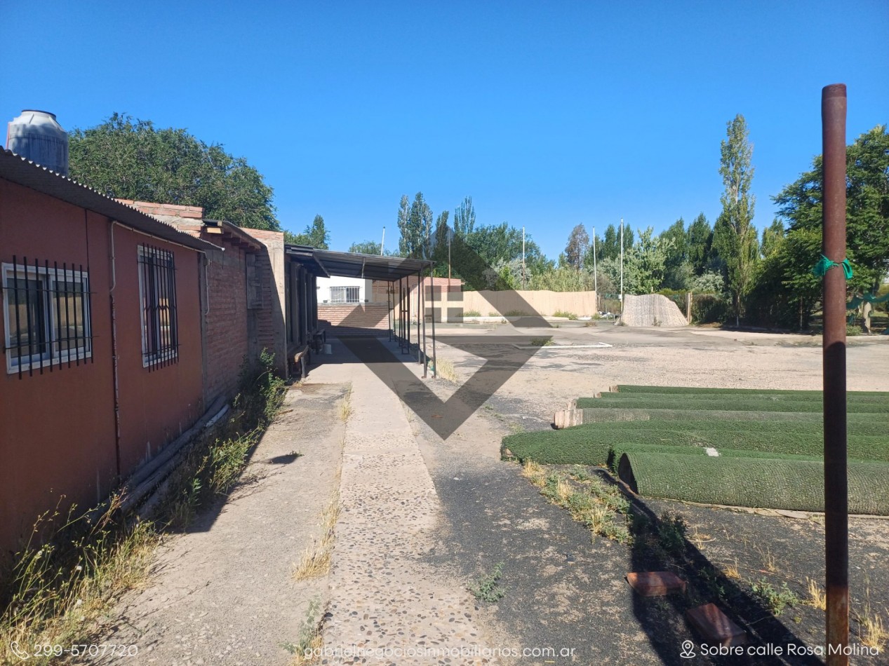 Casa con Departamento en Venta